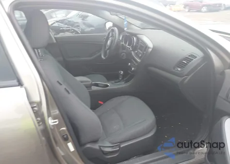 2015 Kia Optima Lx из США, поврежденный, VIN 5XXGM4A77FG473830